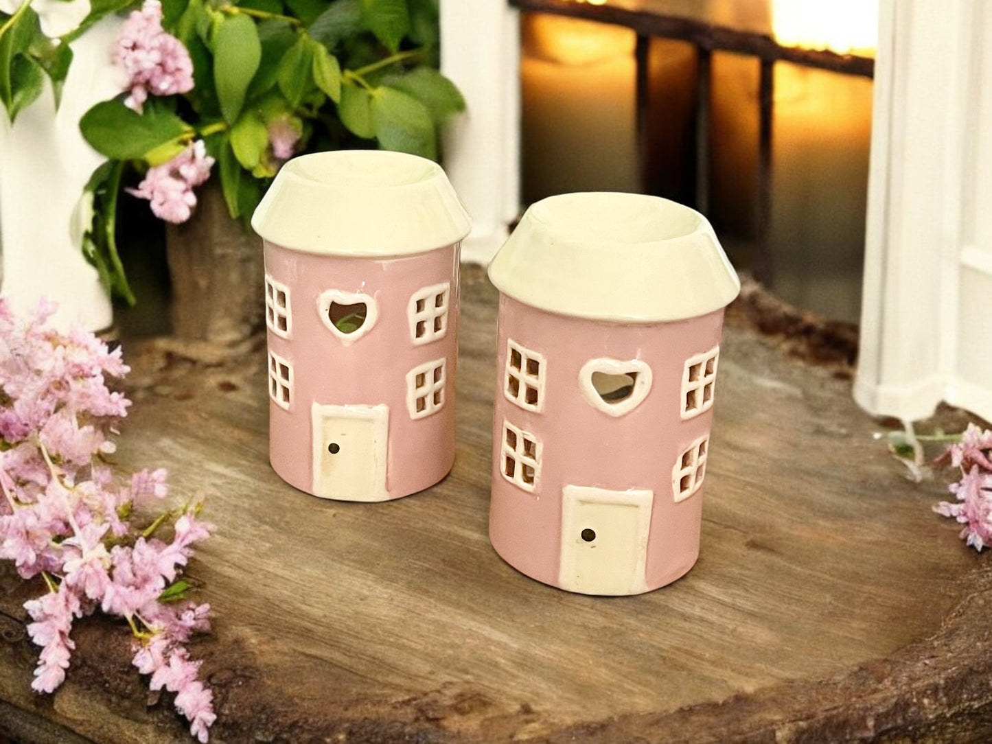Handfinished Rustic Country-Style Pottery House