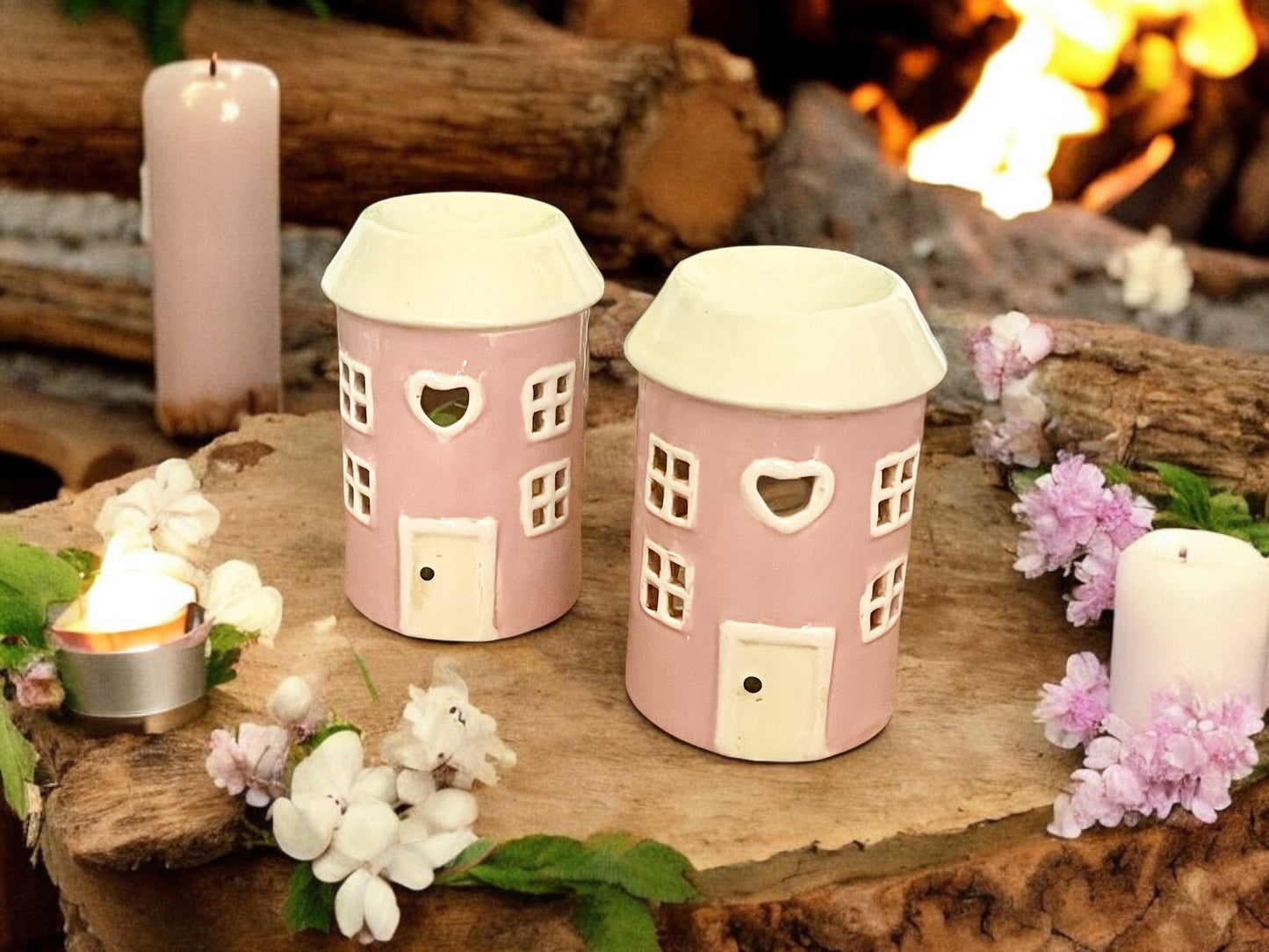 Handfinished Rustic Country-Style  Pottery House